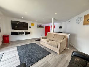 Photo 20- click for photo gallery